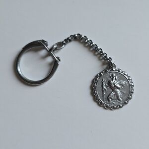 🚗 Travelers Protection Keychain